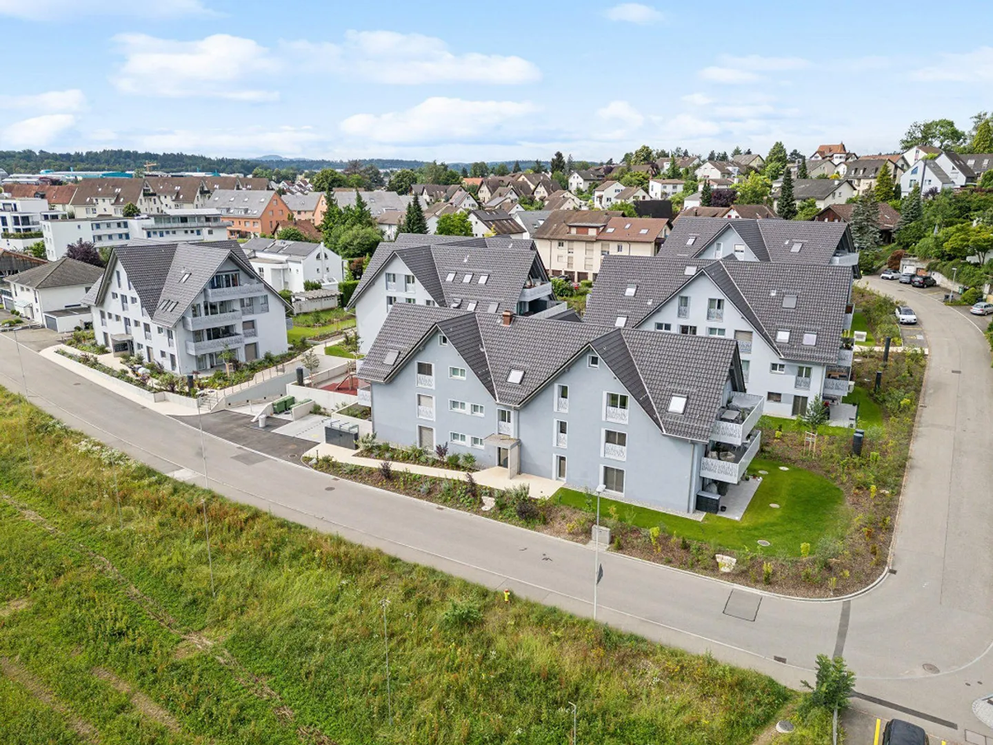 Appartamento moderno di 4,5 locali con grande balcone a Niederglatt (ZH) - Foto 1 di 11