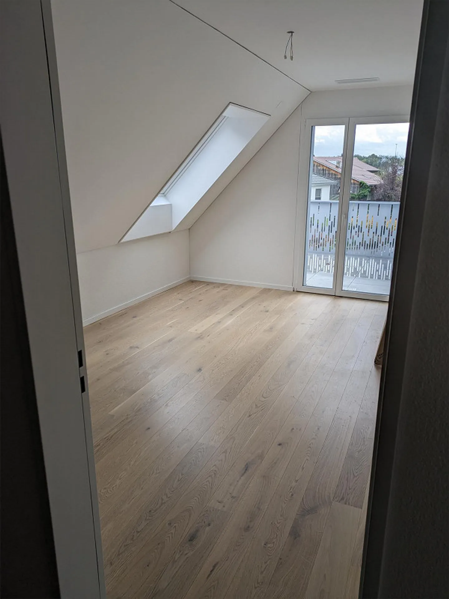Appartamento moderno di 4,5 locali con grande balcone a Niederglatt (ZH) - Foto 4 di 11