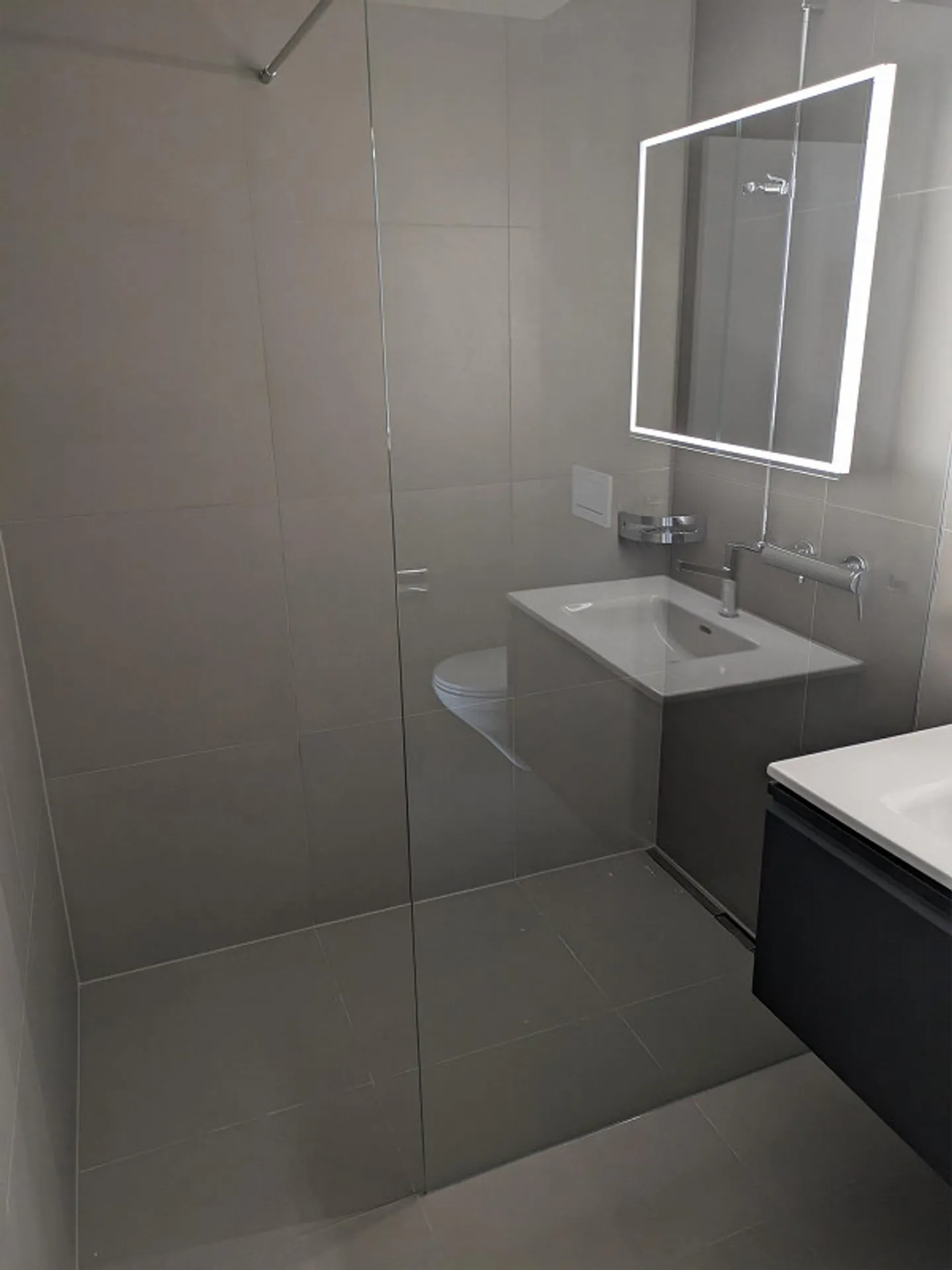 Appartamento moderno di 4,5 locali con grande balcone a Niederglatt (ZH) - Foto 8 di 11