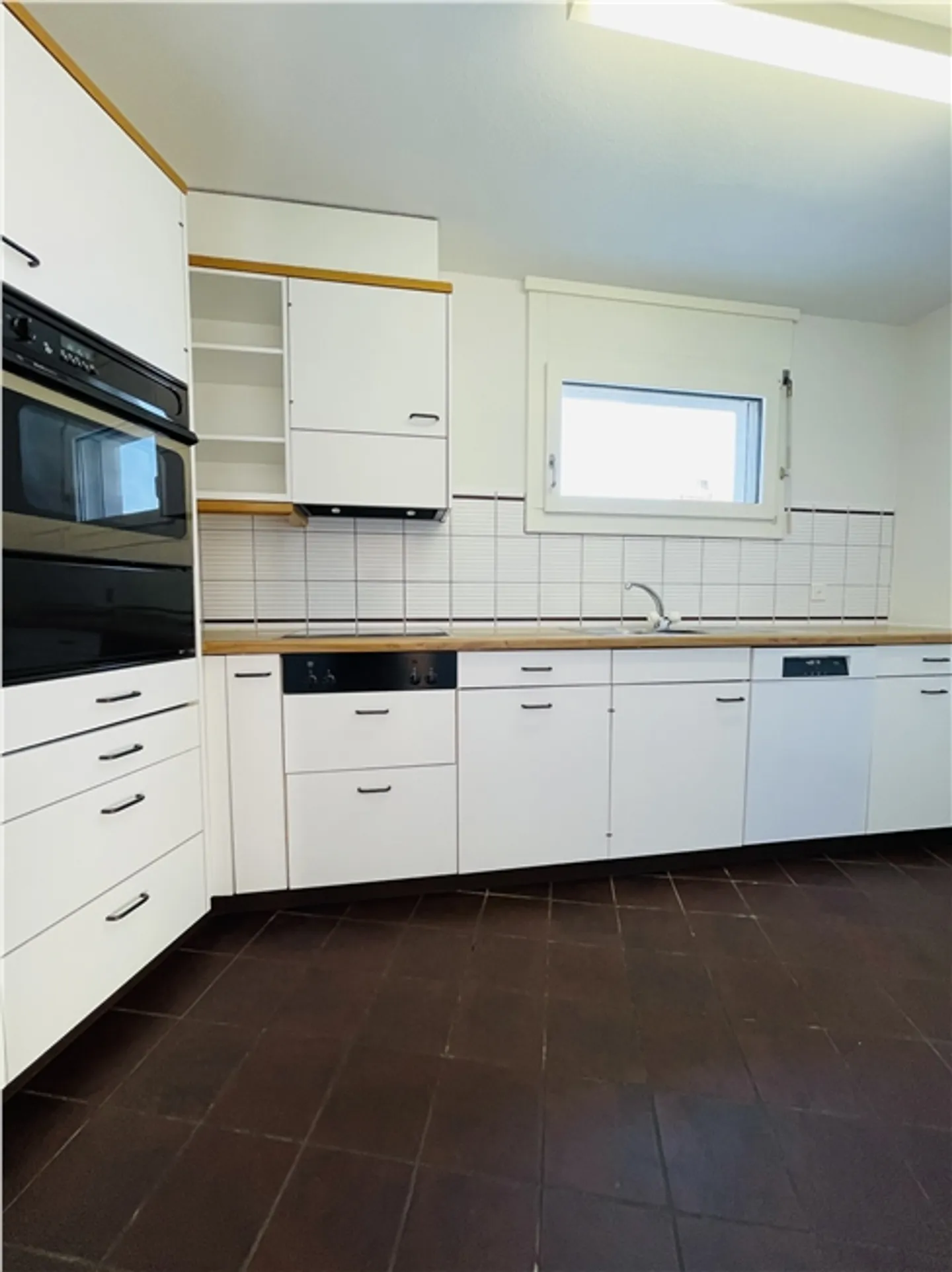 First rental in the heart of Lyss - Photo 6 of 7