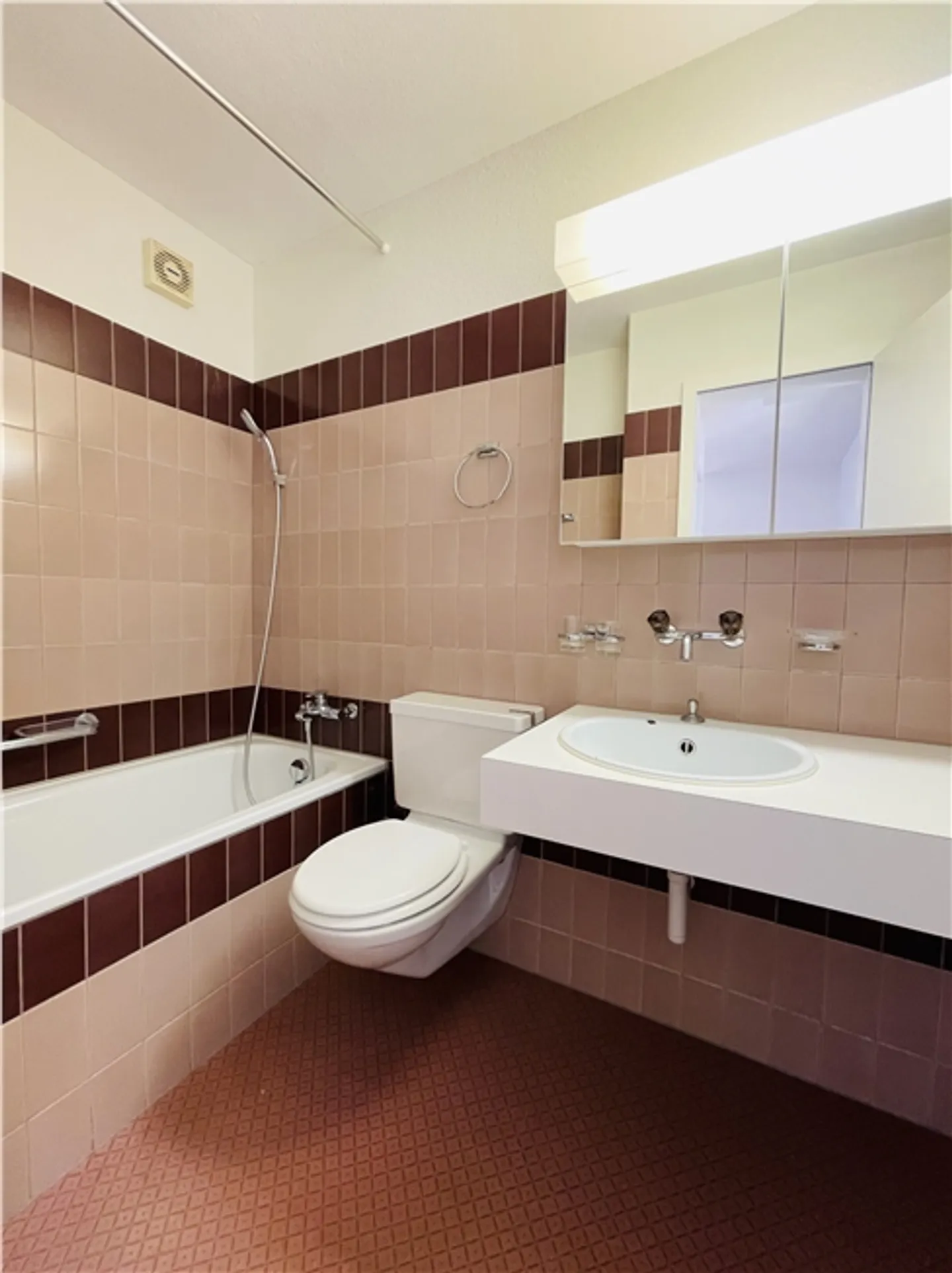 First rental in the heart of Lyss - Photo 7 of 7