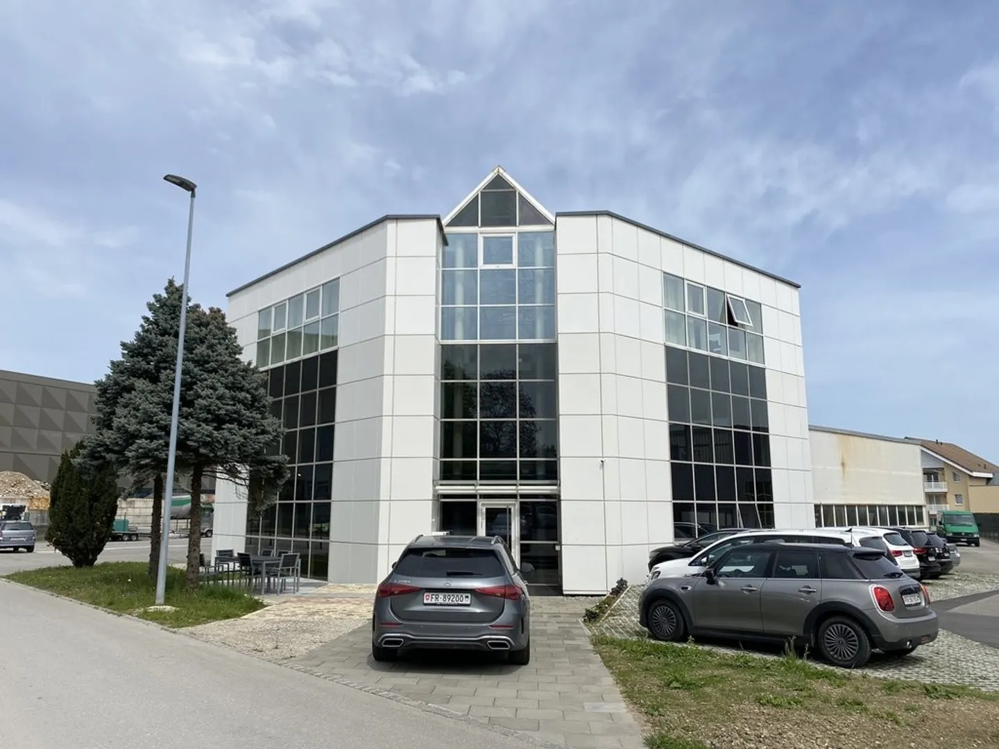 ROMONT - Commercial space - Photo 1 of 3
