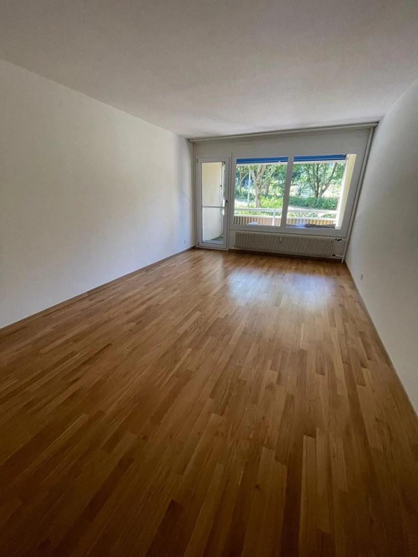 BEAUTIFUL, BRIGHT 2.5-ROOM APARTMENT IN KLEEFELD - Photo 5 of 9
