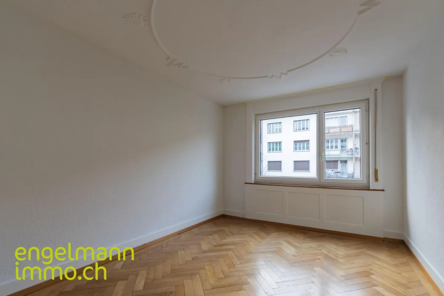 2.5 Room Apartment - Photo 1 of 9