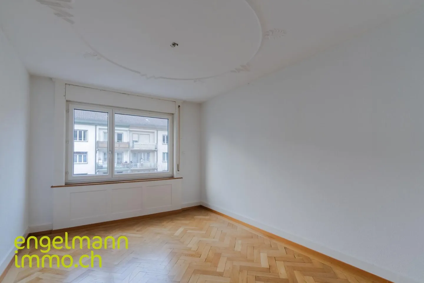 2.5 Room Apartment - Photo 2 of 9