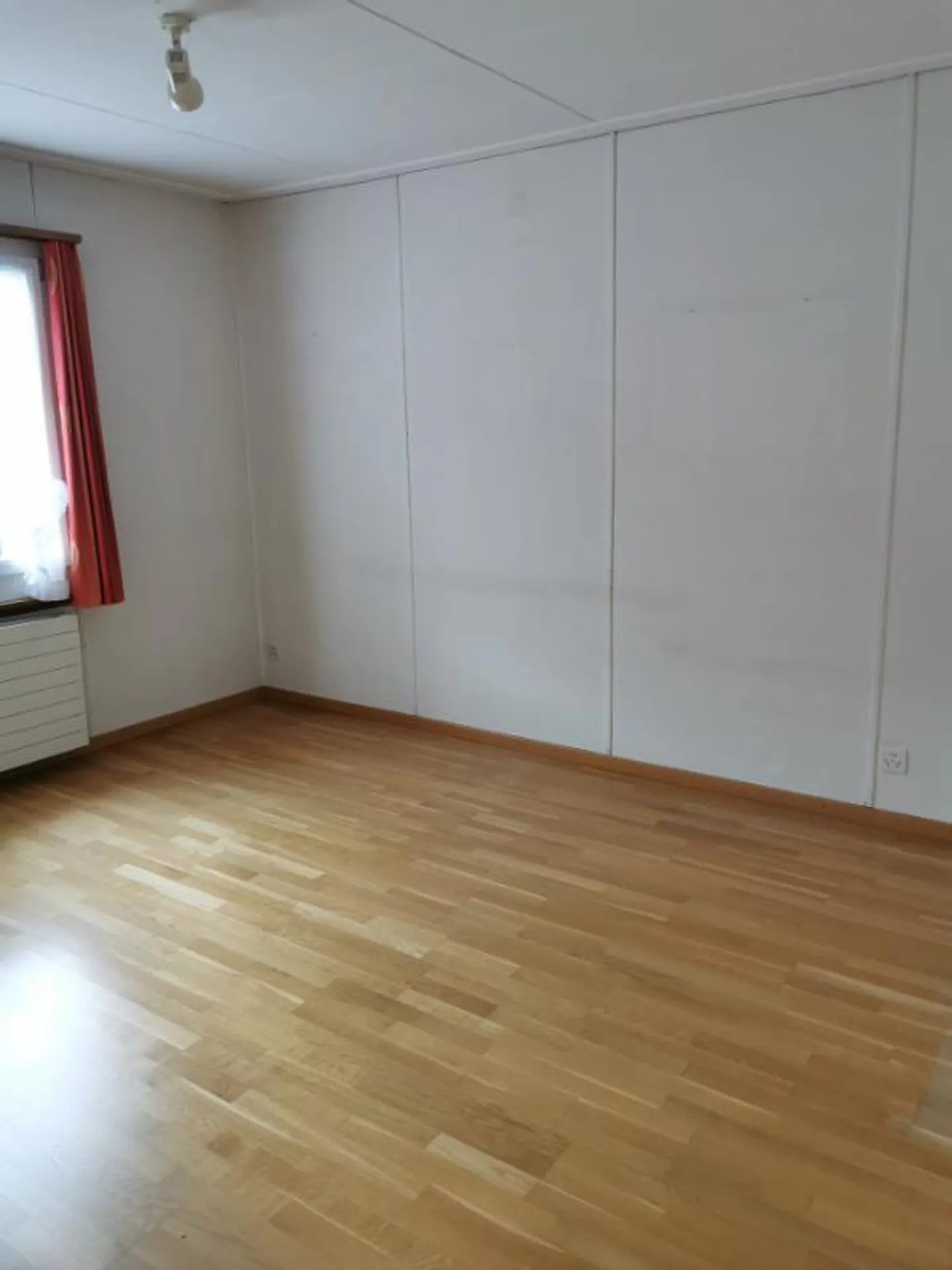 3 Room Single Family House - Photo 3 of 5