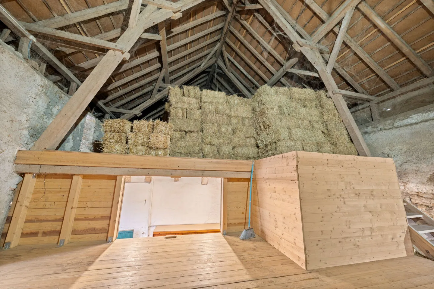 Voulez-vous construire des appartements ? Et en même temps vivre dans une maison unifamiliale rénovée et moderne ? Vous êtes au bon endroit ! - Photo 30 sur 36