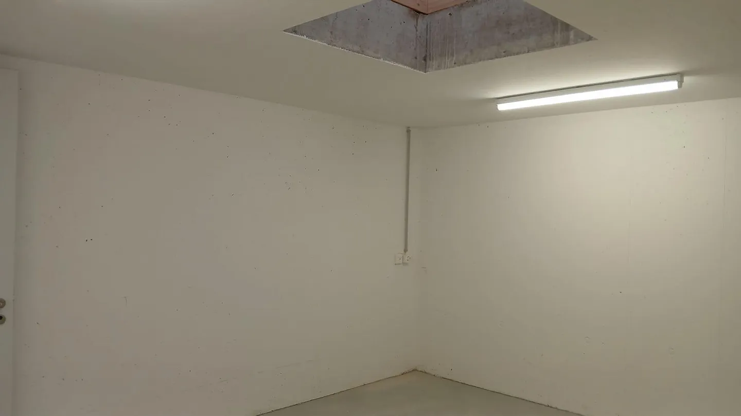 Espace de stockage/disponible - Photo 3 sur 4