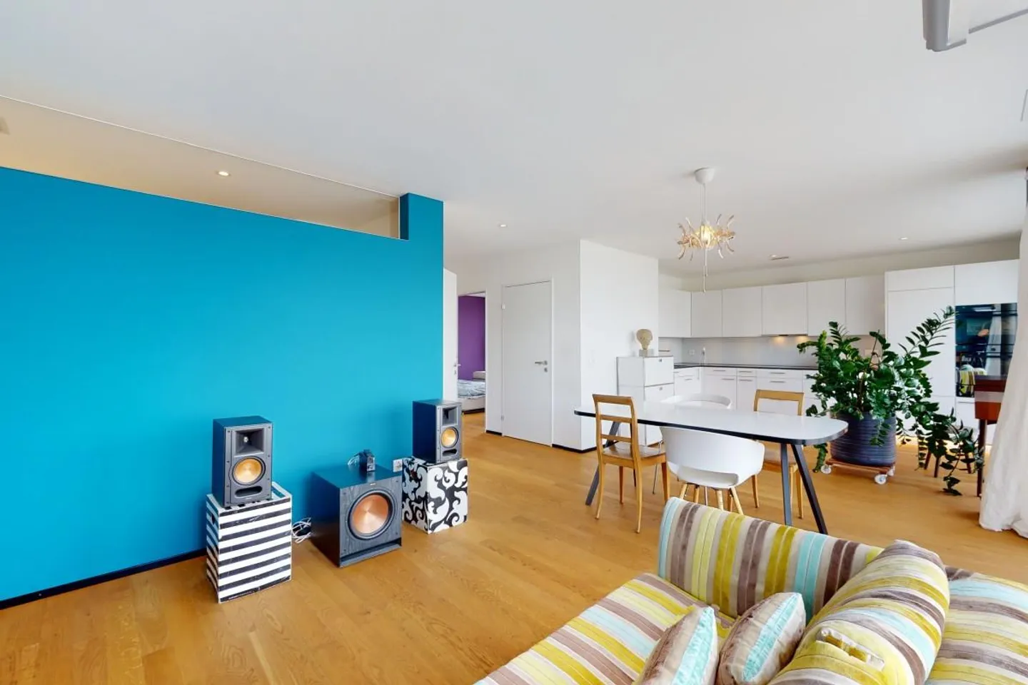 Modern 2.5-room apartment with balcony in Port - Photo 9 of 10