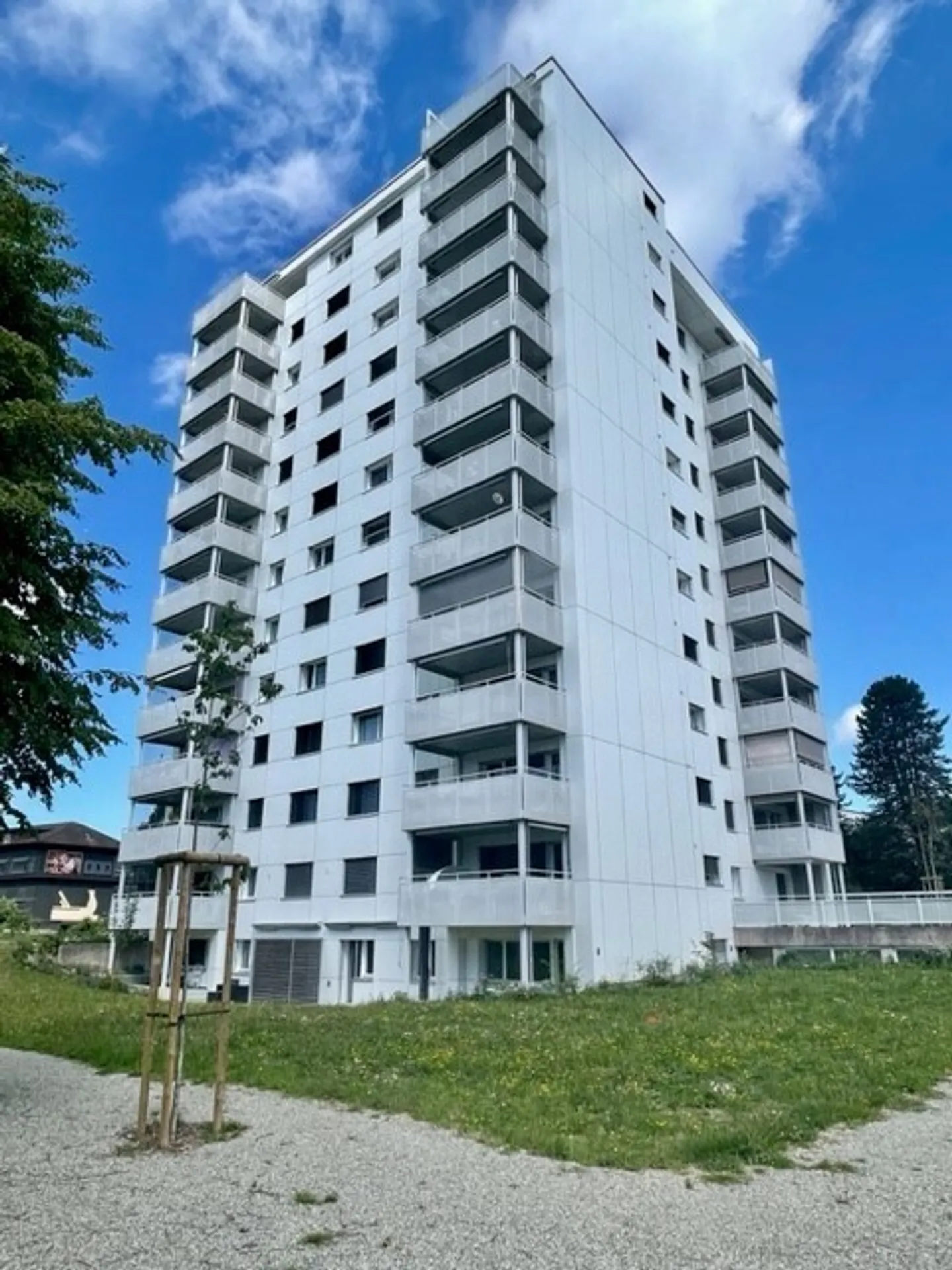 Central apartment with spacious balcony - Photo 1 of 13