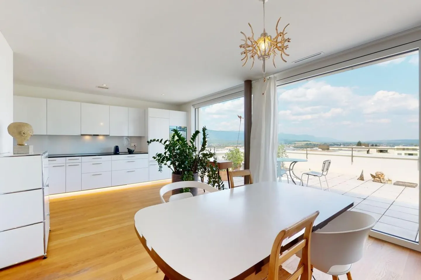 Modern 2.5-room apartment with balcony in Port - Photo 10 of 10