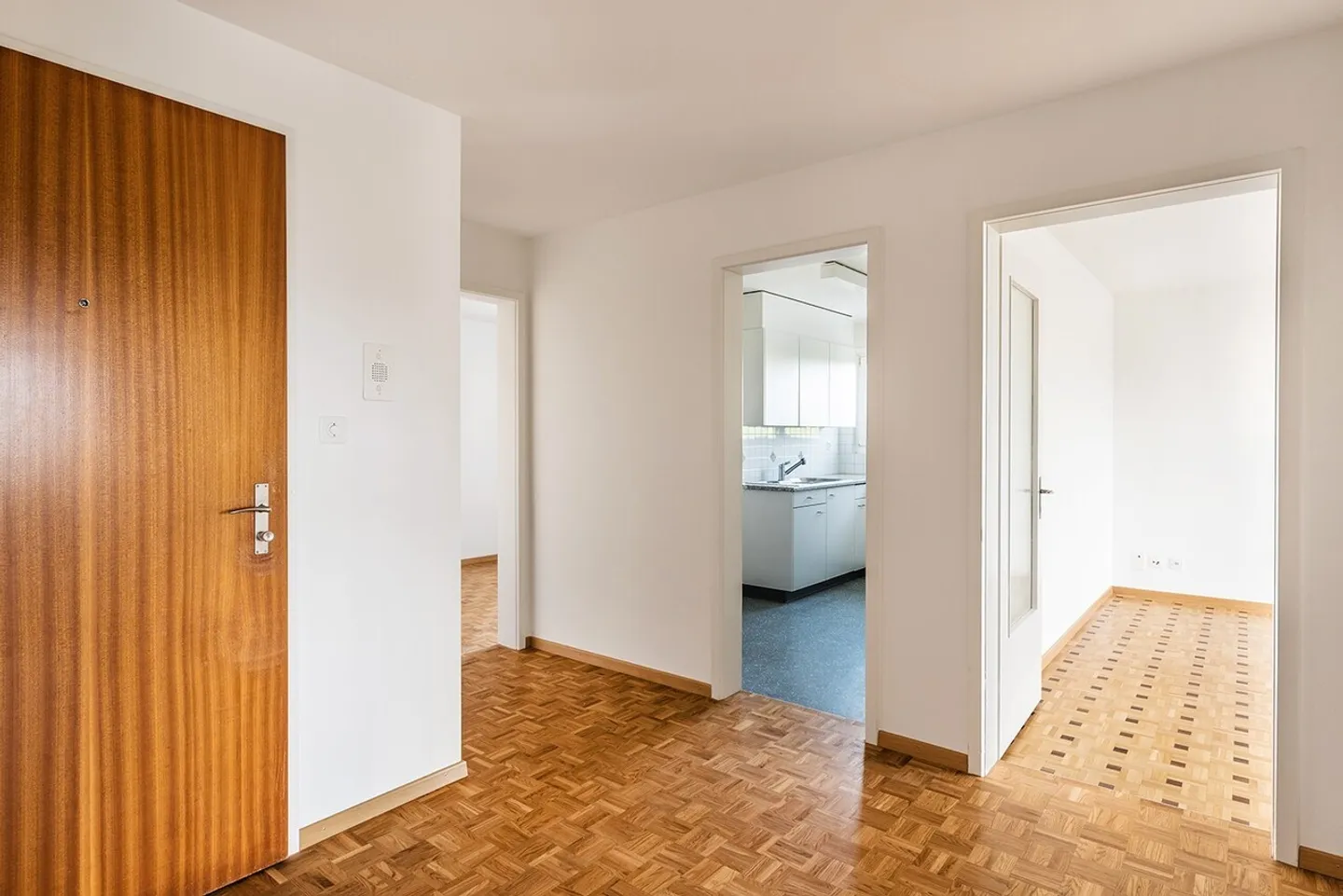 Central apartment with spacious balcony - Photo 7 of 13