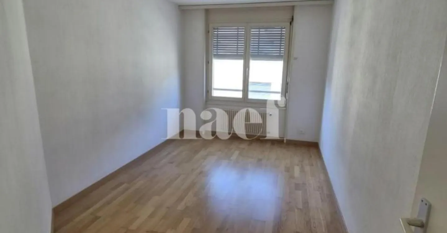 3.5-room apartment under renovation on the 3rd floor - Photo 3 of 4