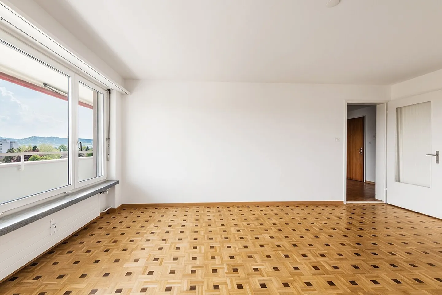 Central apartment with spacious balcony - Photo 11 of 13