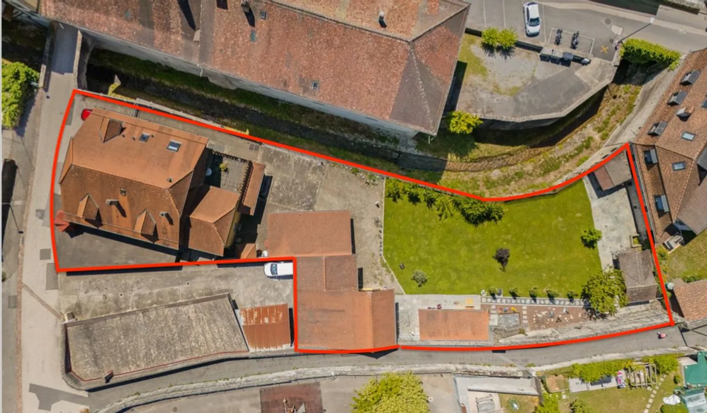 Einzigartiges Haus mit Garten in Moudon - Foto 1 von 13