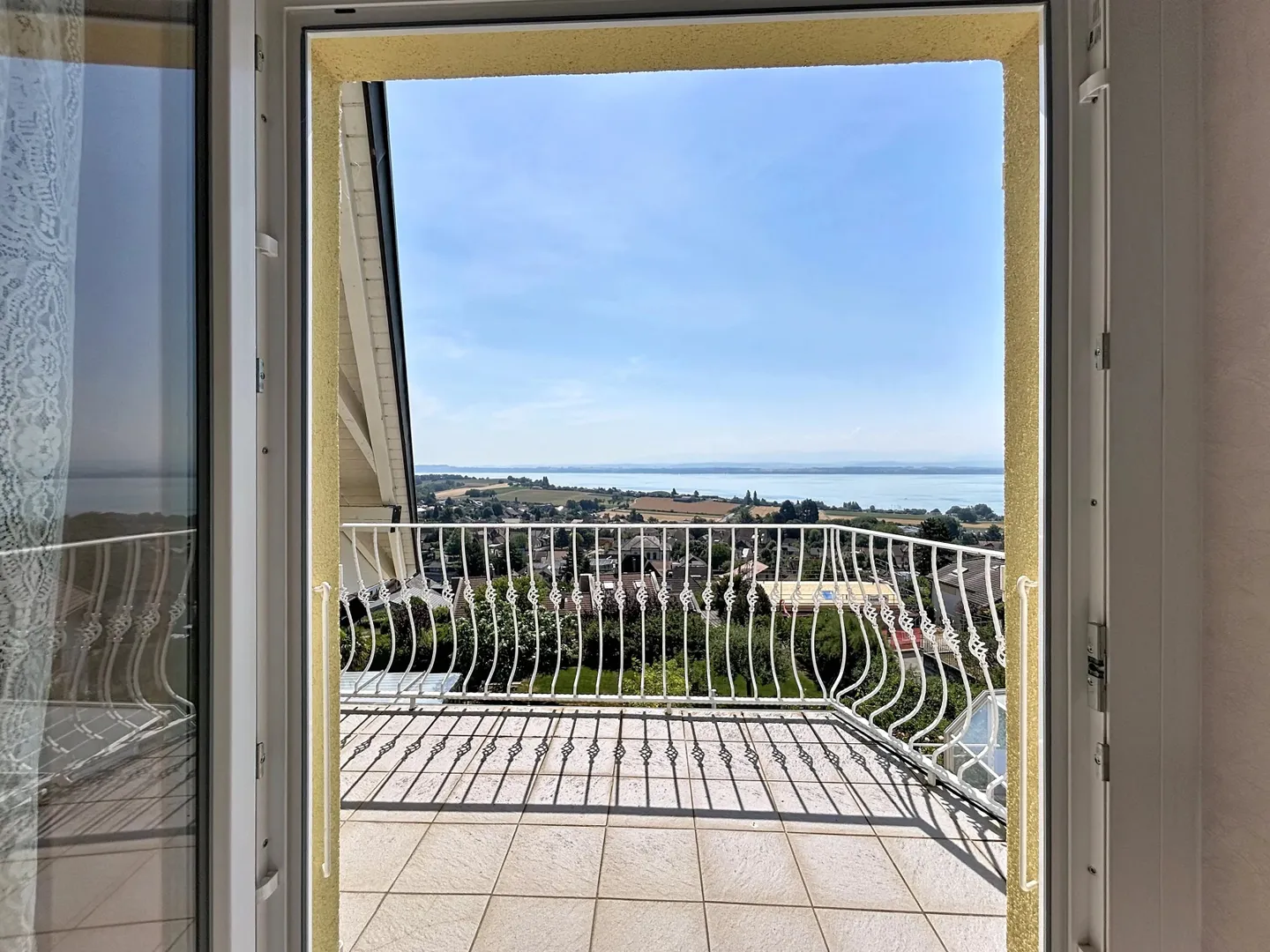 A Jewel of Nature with Panoramic Views of the Lake and the Alps - Photo 7 of 19