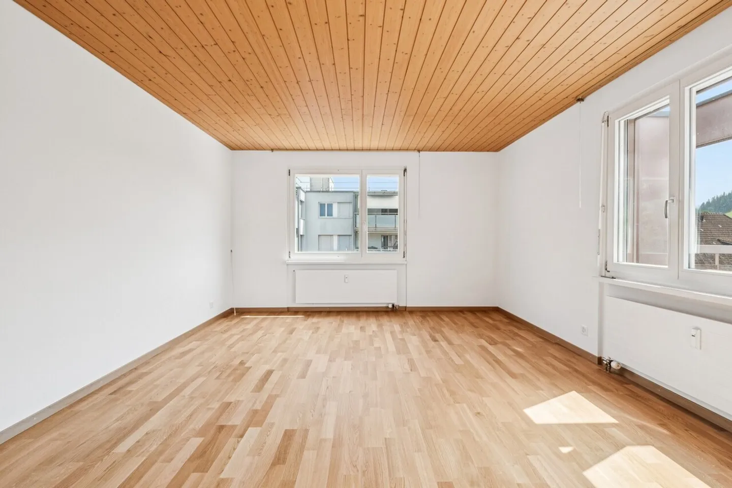 Penthouse for rent - Photo 7 of 12