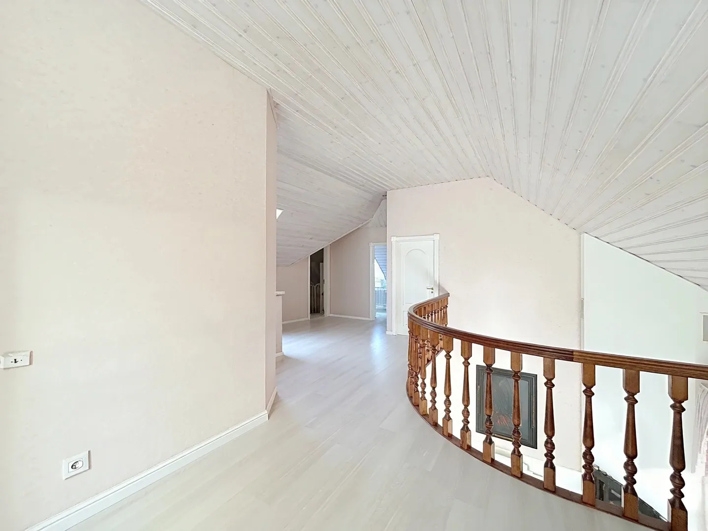 A Jewel of Nature with Panoramic Views of the Lake and the Alps - Photo 11 of 19