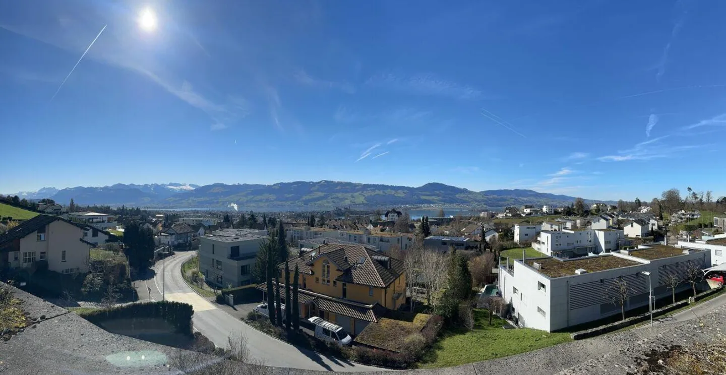 Exklusive 4.5-Zimmer-Attika-Terrassenwohnung mit Panoramasicht - Foto 8 di 8