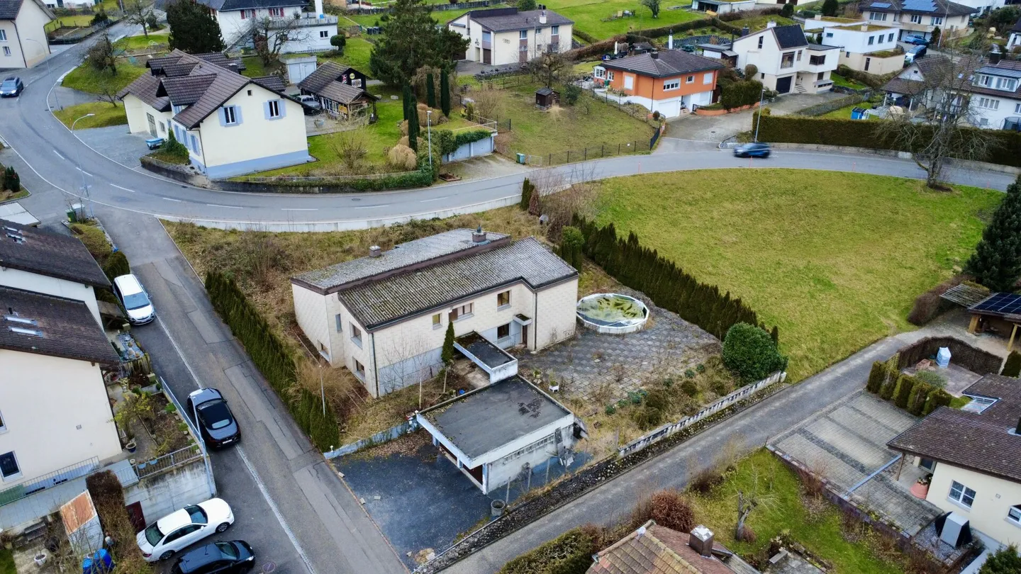 Terreno edificabile attraente con progetto e permesso di costruire - Foto 3 di 6