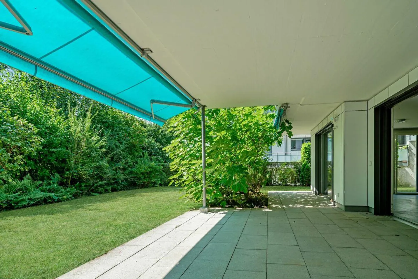 Spacious 3.5 Room Garden Apartment - Photo 9 of 10