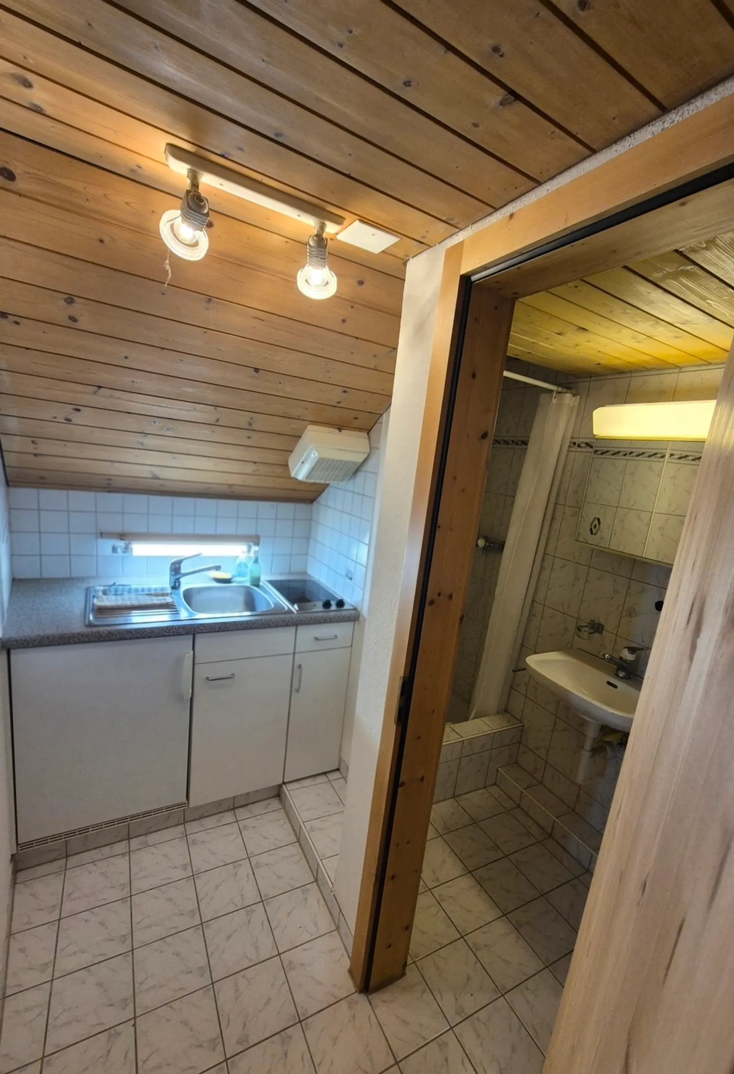 Appartement Confortable avec Accès au Jardin - Photo 5 sur 5