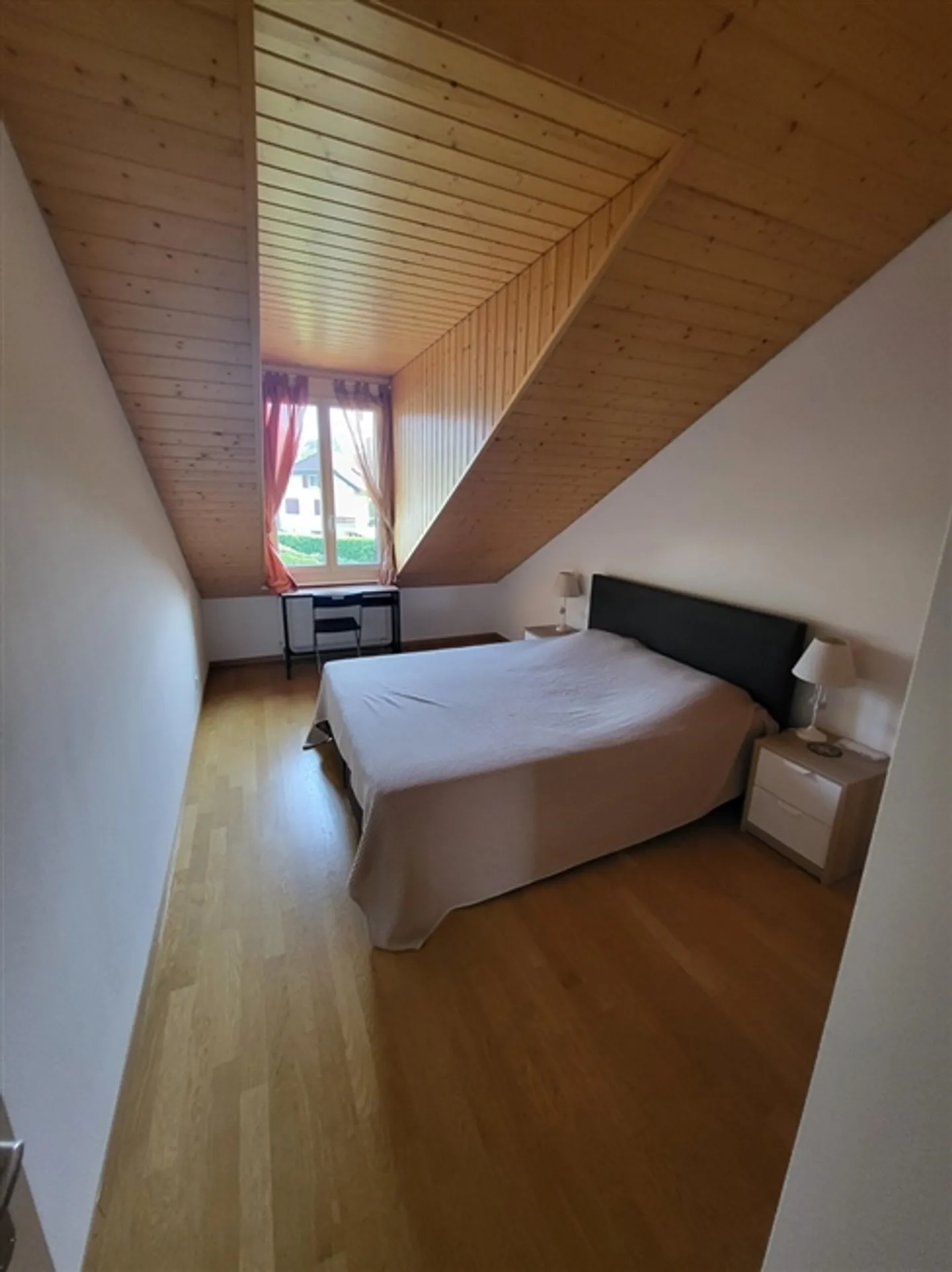 Magnificent 5-room furnished duplex for rent - Photo 7 of 11