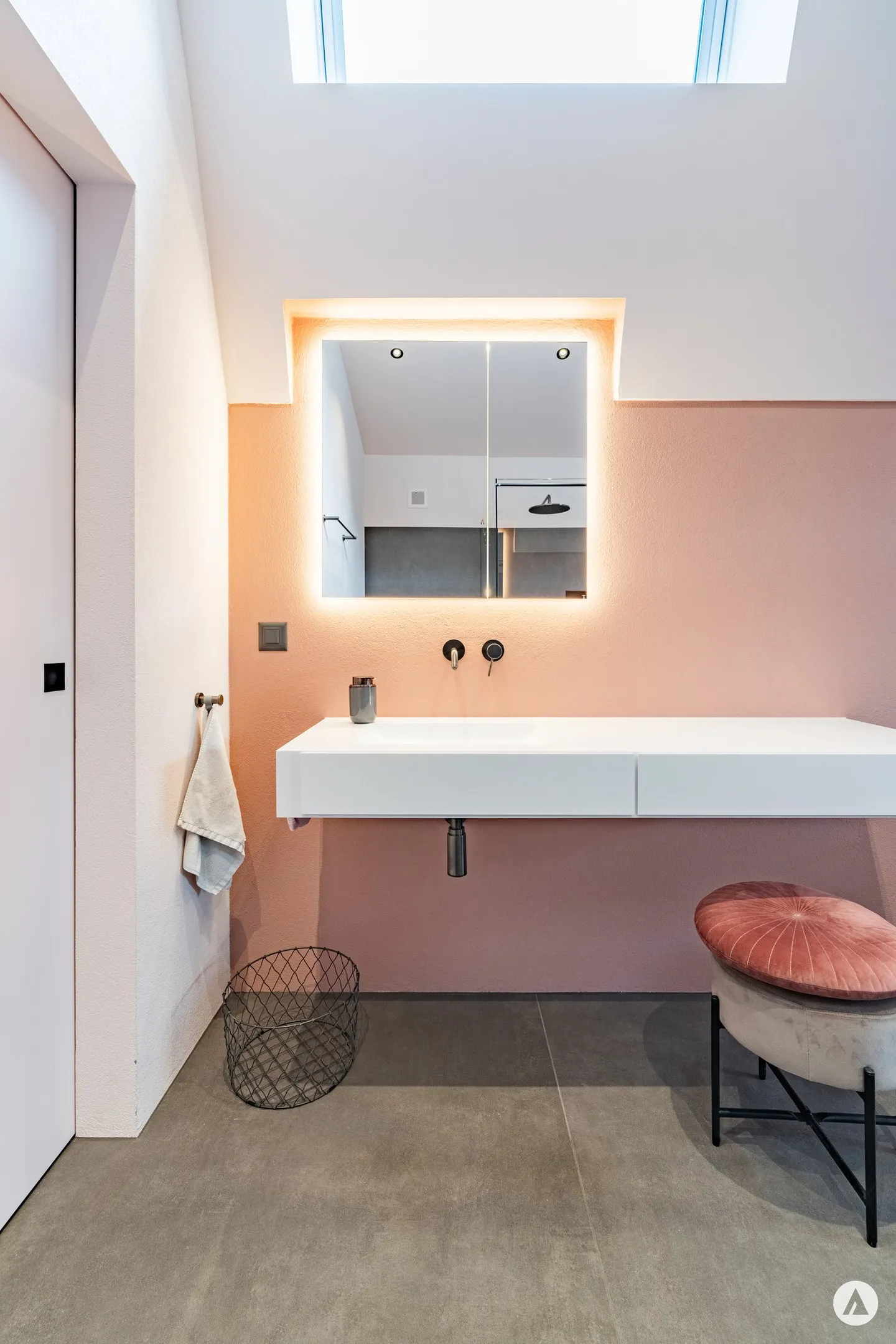 Living in high quality and style - Photo 10 of 13