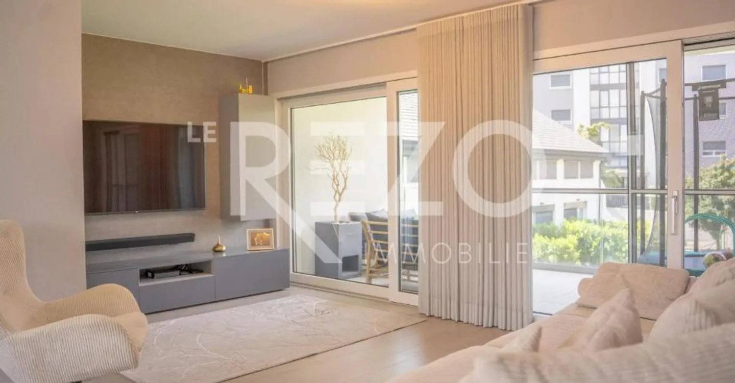 Superb modern and bright 3.5 room apartment in Riddes - Photo 2 of 12
