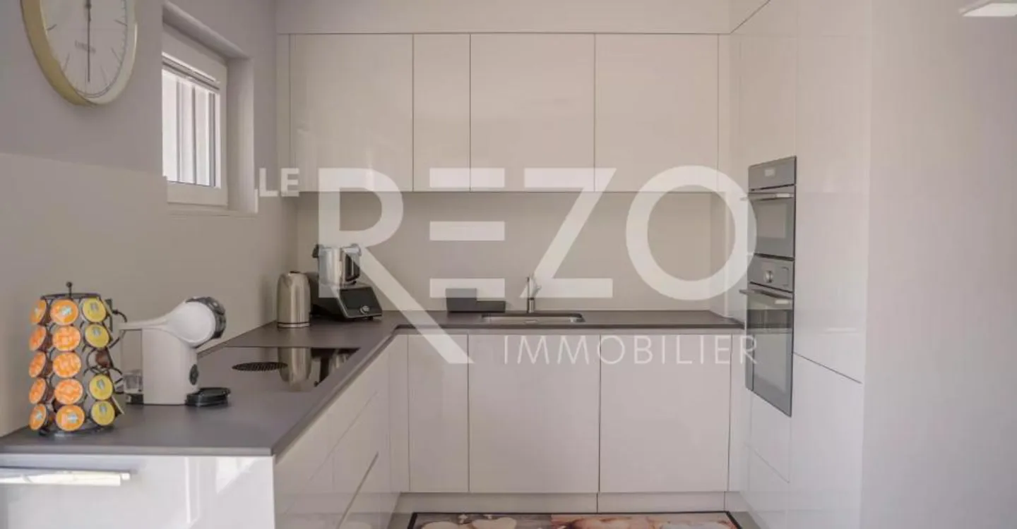 Superb modern and bright 3.5 room apartment in Riddes - Photo 6 of 12