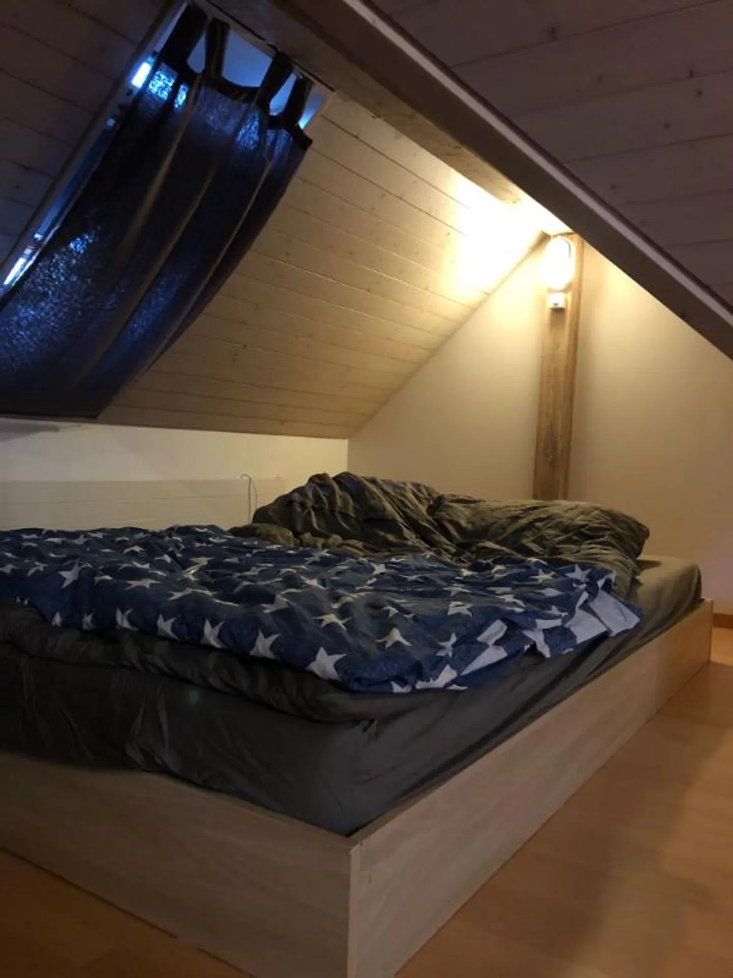Appartement sous les combles de 1,5 pièce - Photo 4 sur 5