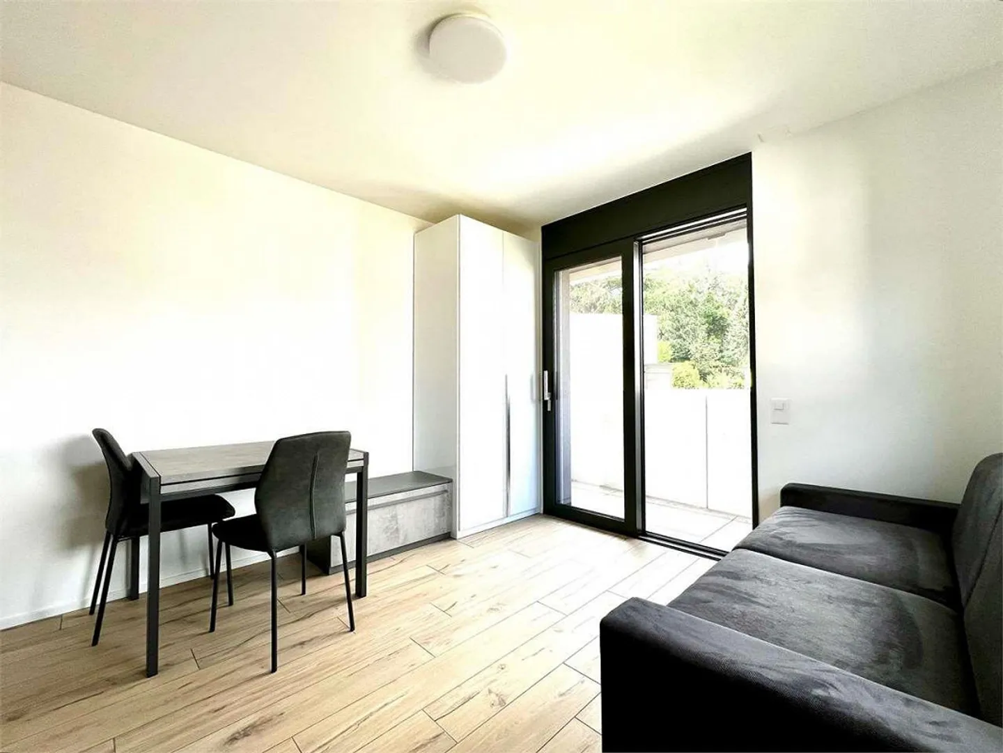 Elegante Appartamento al Piano Terra - Foto 2 di 7