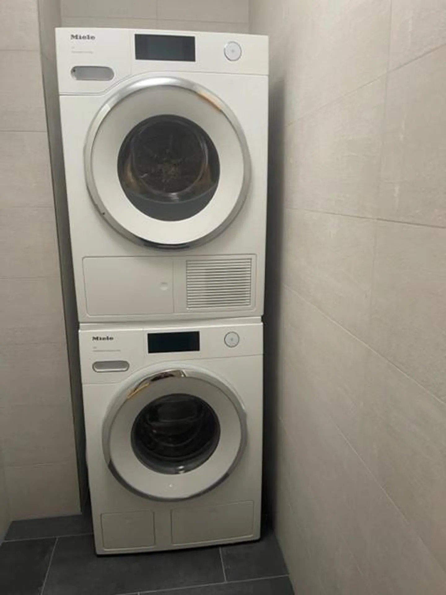 Charmante 5-Zimmer-Wohnung in Meilen - Foto 6 von 7