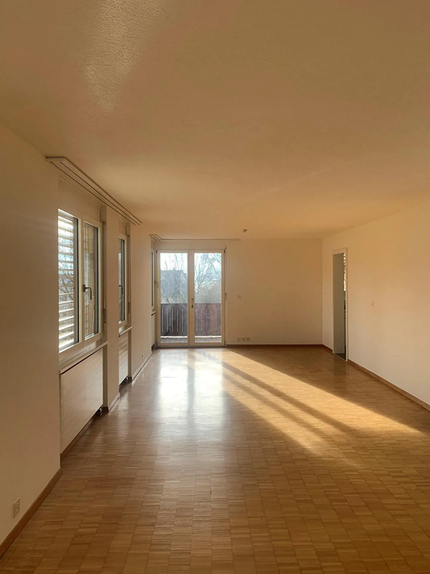 Charmante 5-Zimmer-Wohnung in Meilen - Foto 4 von 7