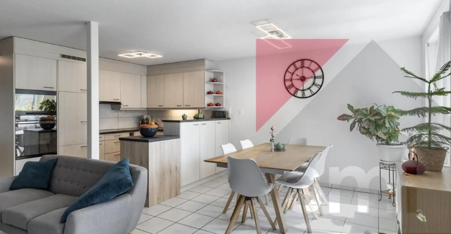 3.5 camere in una zona tranquilla con spazi esterni - tra Friburgo e Berna - Foto 2 di 9