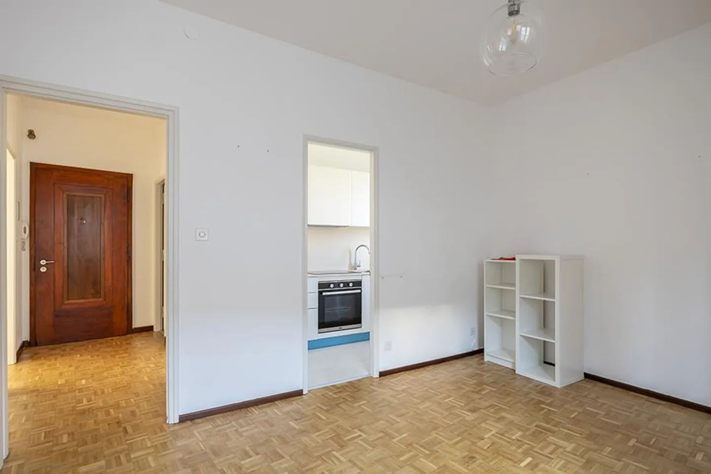 CENTRALE 3 LOCALI A MASSAGNO - Foto 2 von 10