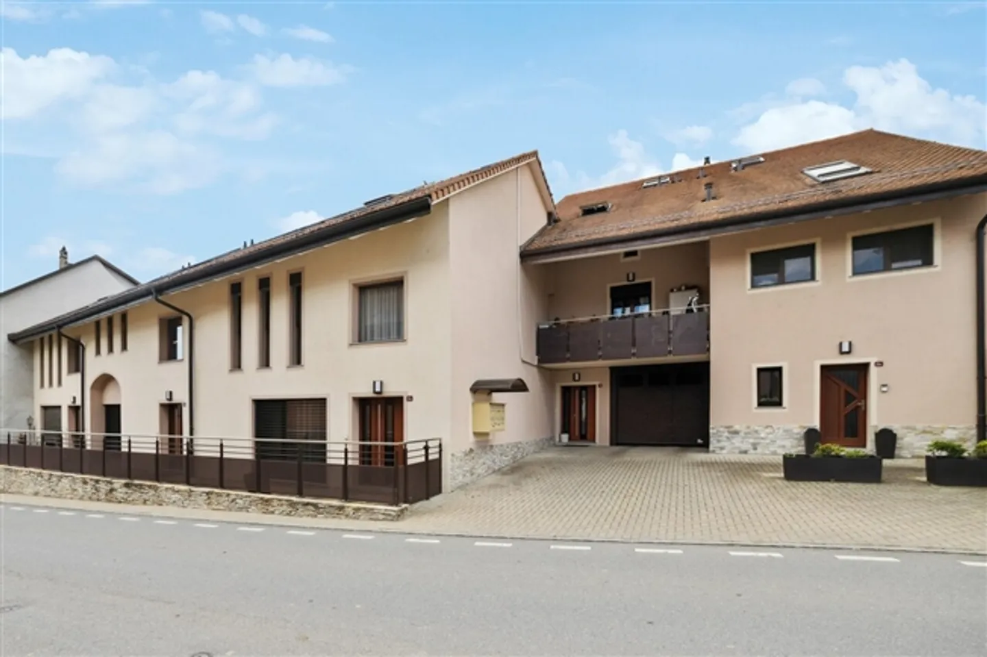 «Dorfhaus im Herzen der Natur» - Foto 1 von 15