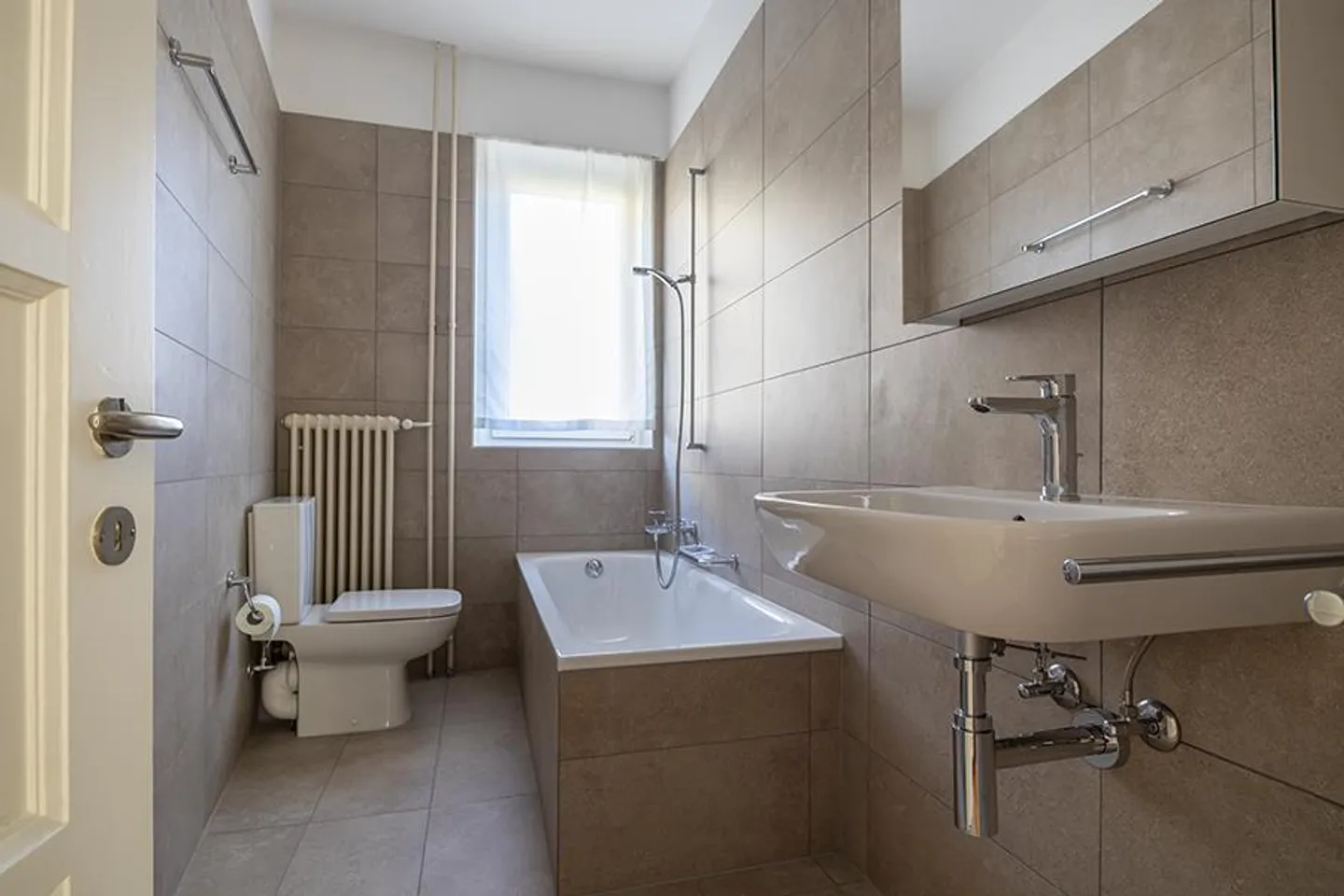 CENTRALE 3 LOCALI A MASSAGNO - Foto 6 von 10