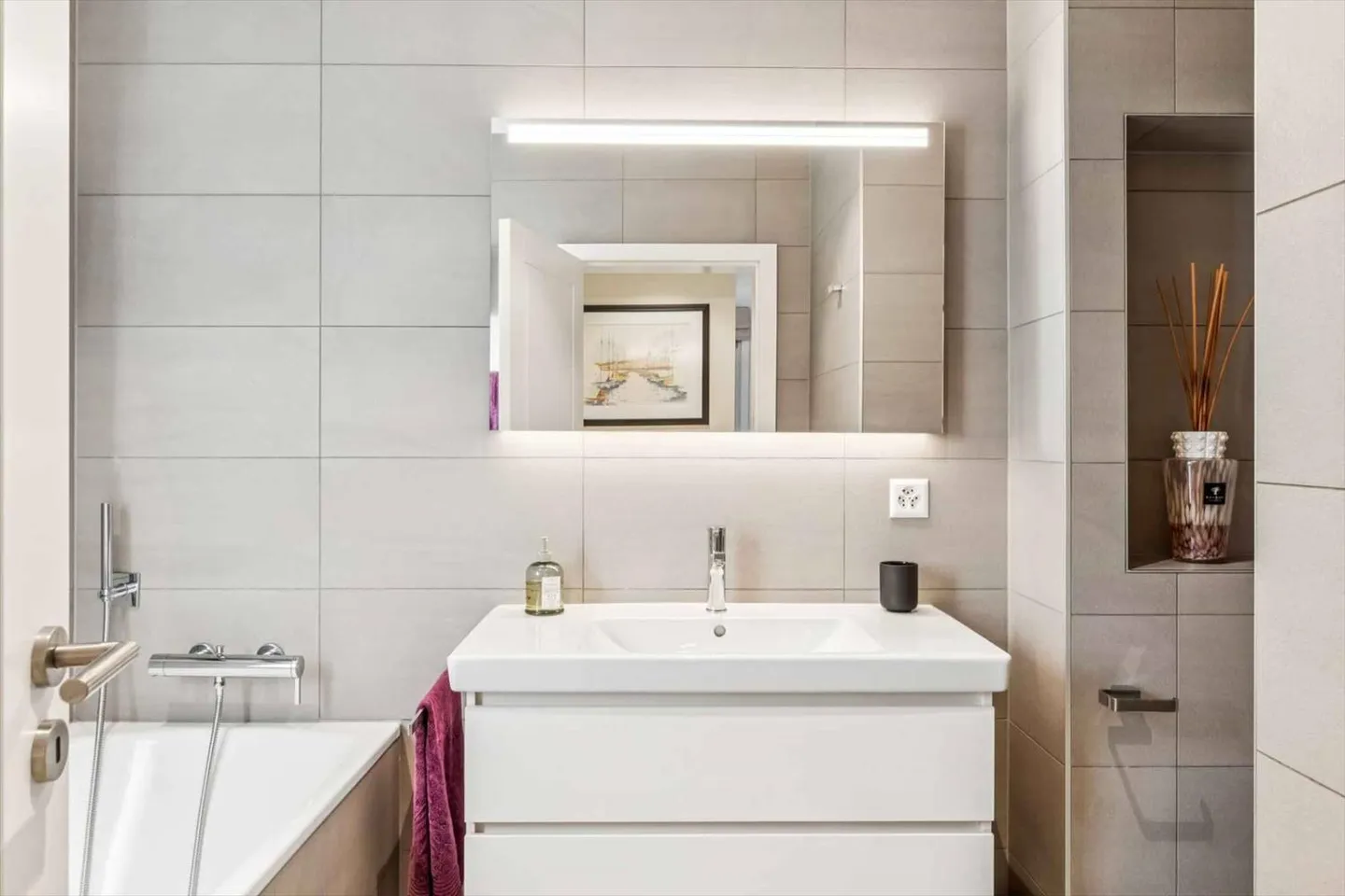 Exclusif ! Magnifique appartement 5 pièces dans une tranquillité absolue - Photo 8 sur 13