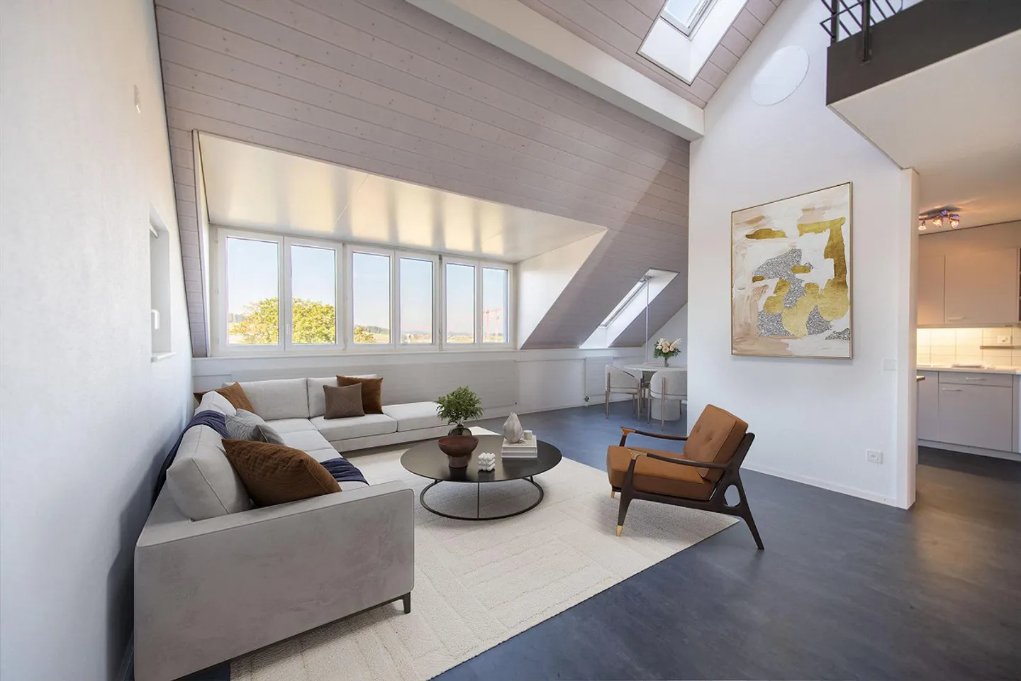 Centrale e tranquilla: Luminoso appartamento duplex di 3,5 locali con giardino d'inverno e balcone - Foto 1 di 13