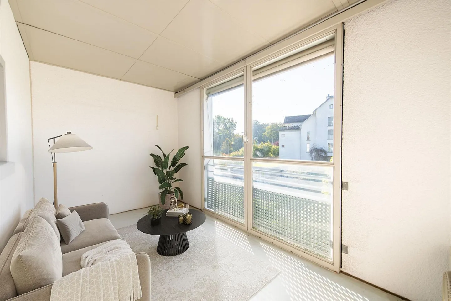 Centrale e tranquilla: Luminoso appartamento duplex di 3,5 locali con giardino d'inverno e balcone - Foto 7 di 13
