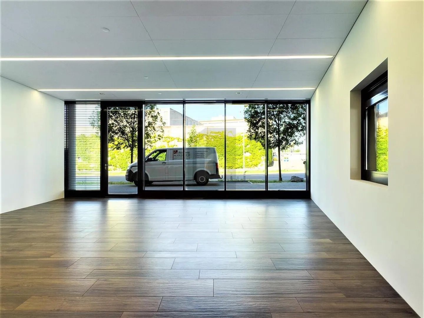 Helles Büro in zentraler Lage - Foto 2 von 6