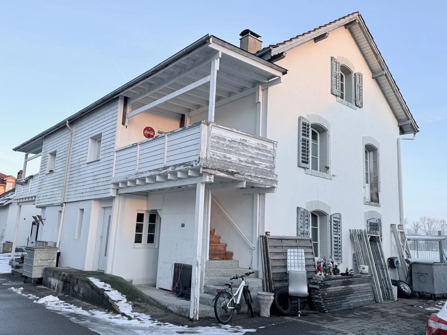 Renoviertes Mehrfamilienhaus - Foto 2 von 15