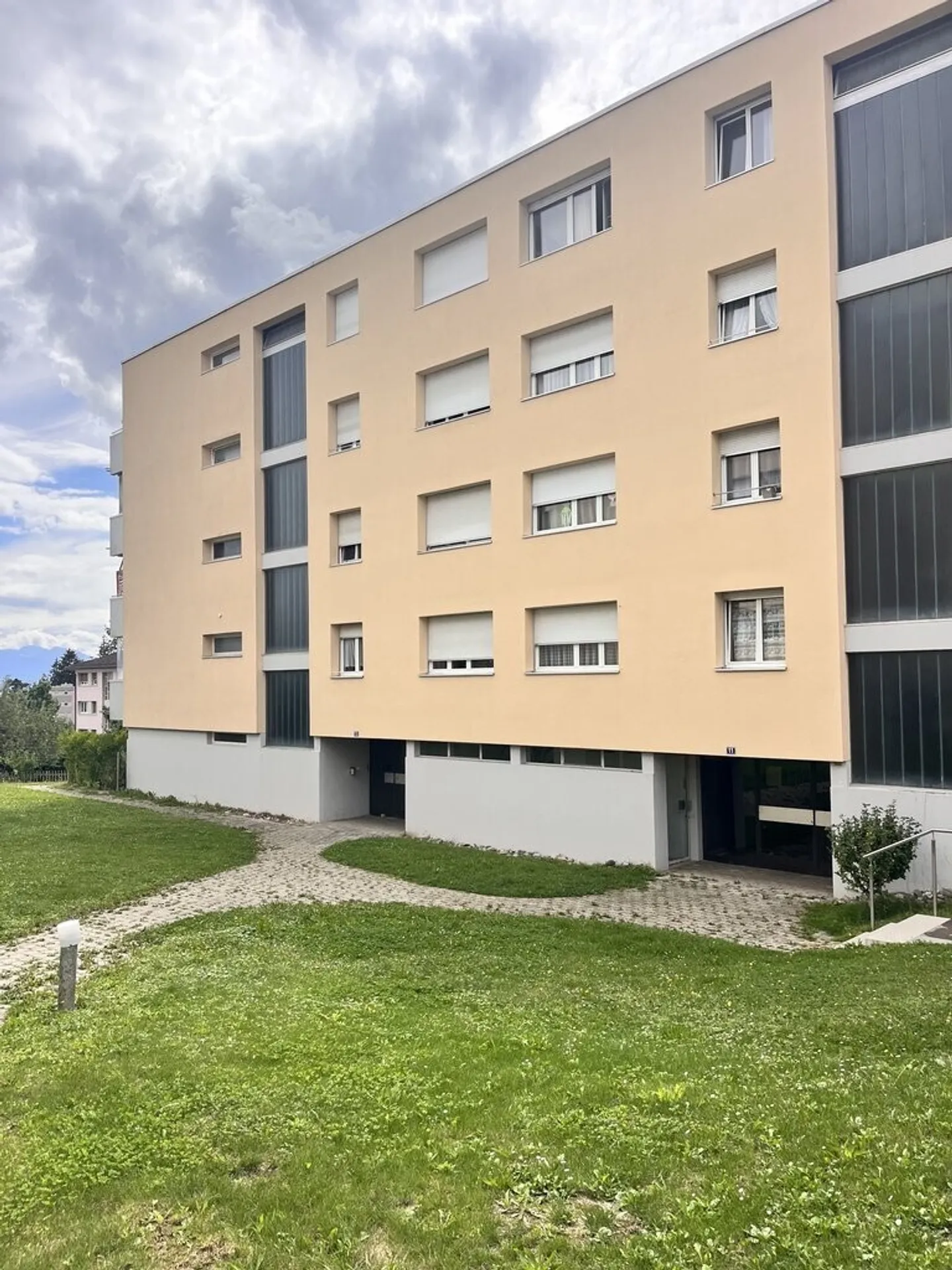 Charmant Appartement Rénové - Photo 1 sur 2