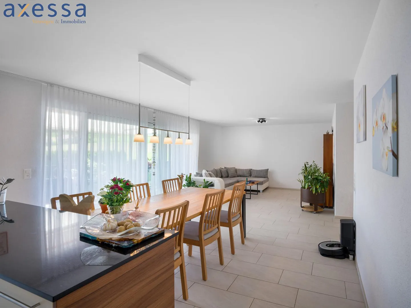 Sunny 3.5 Room Apartment on the Upper Floor with South Balcony in Fischbach-Göslikon - Photo 10 of 13