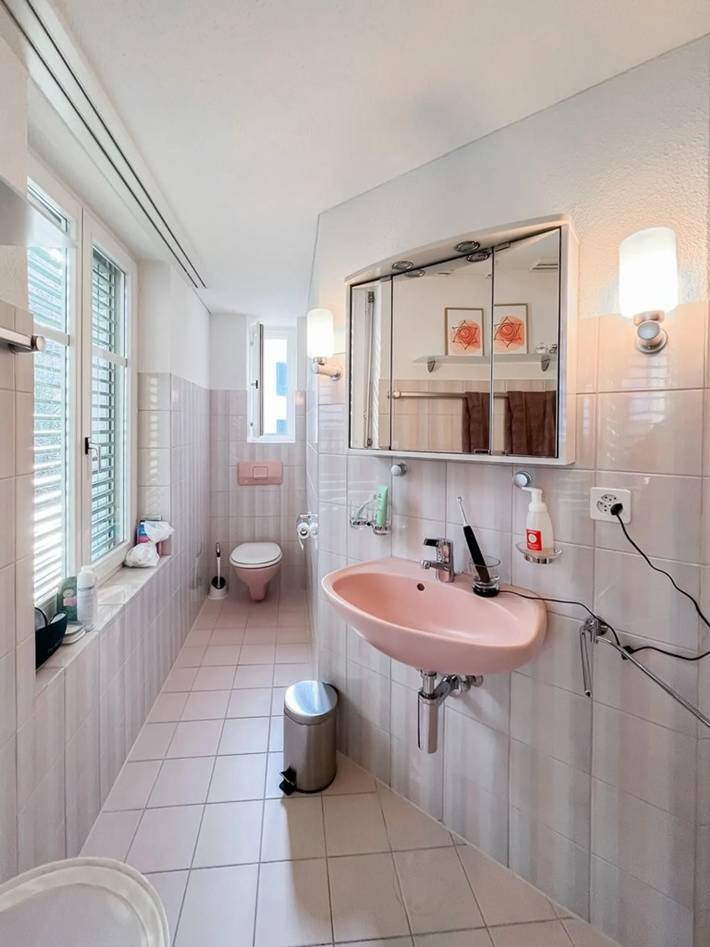Appartamento 2 camere affascinante in una posizione tranquilla e soleggiata - Foto 7 di 7