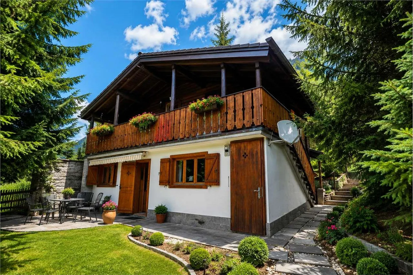 Mountain Chalet - Photo 1 of 8