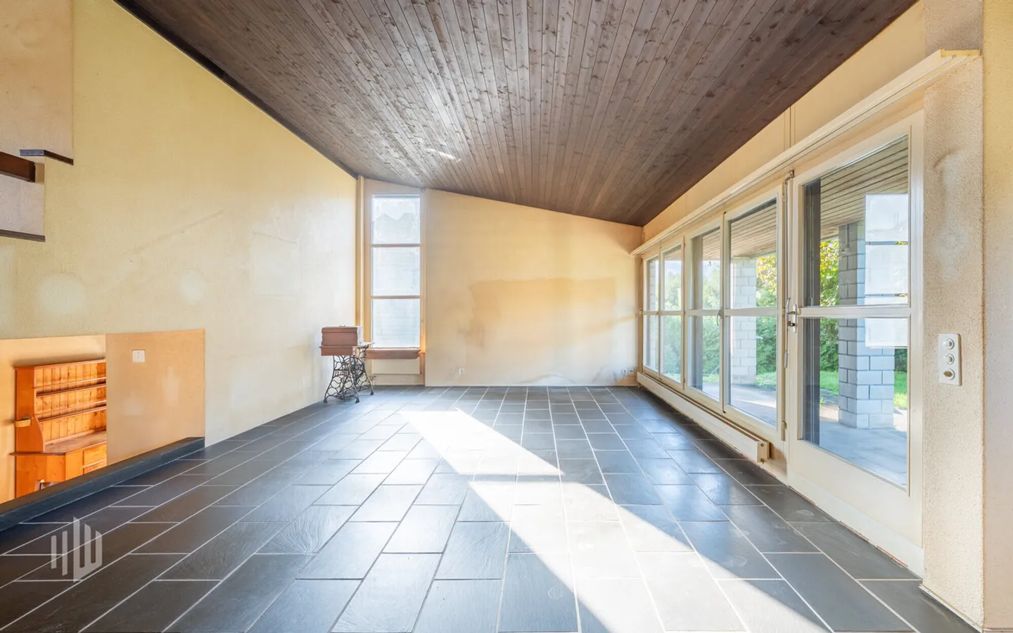 ImmoWyss - Maison architecturale passionnante à réaménager - Photo 3 sur 11