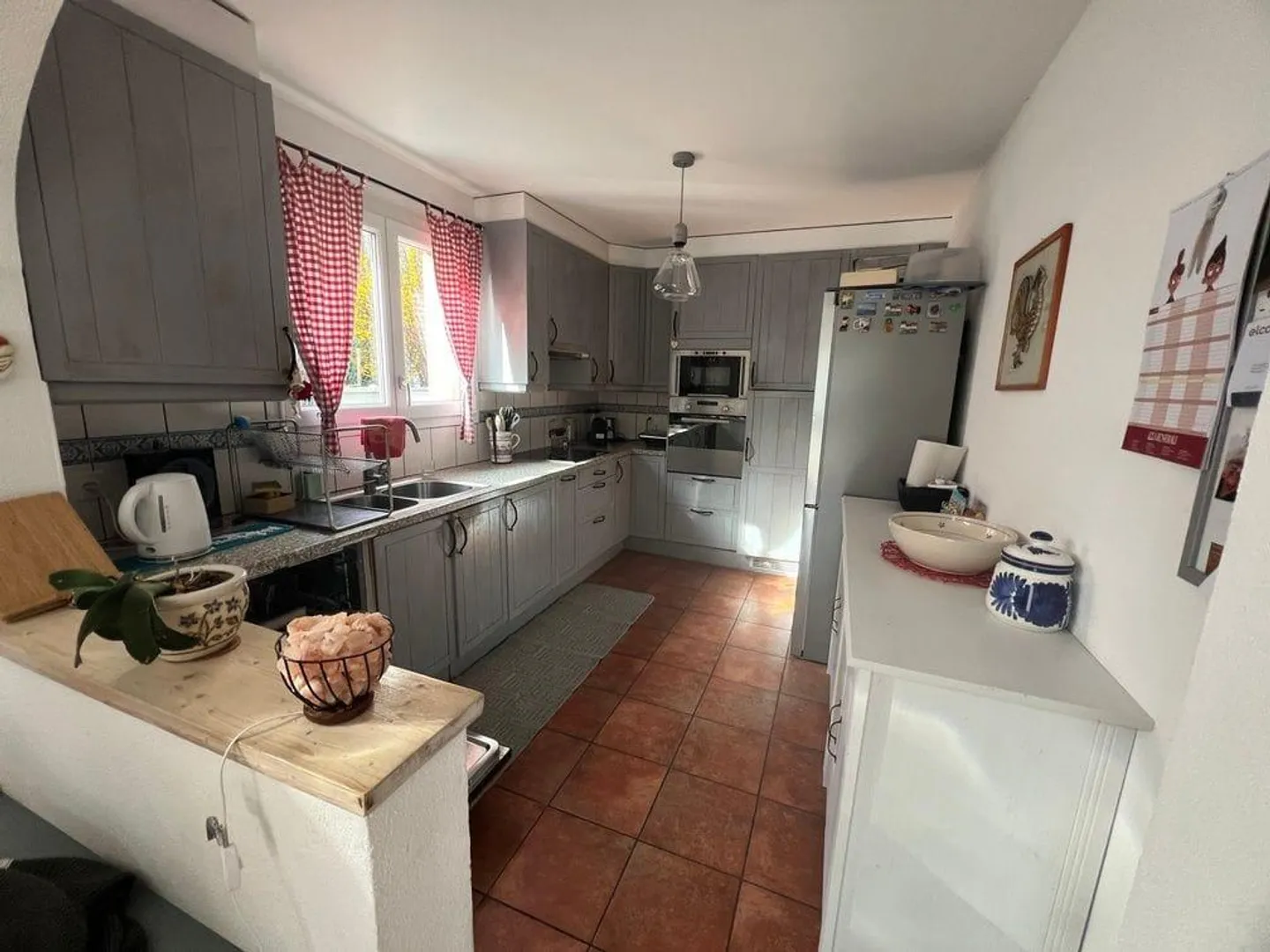 5.5-room house from 2008 with garden and terrace in Sigirino - Photo 3 of 13