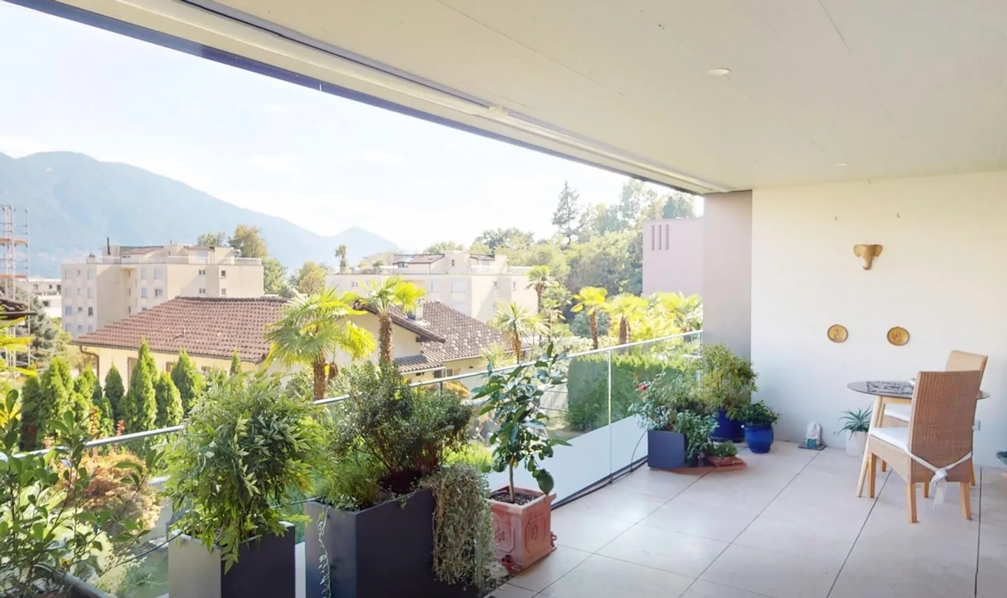 Luxury Apartment with Large Terrace - Photo 4 of 14
